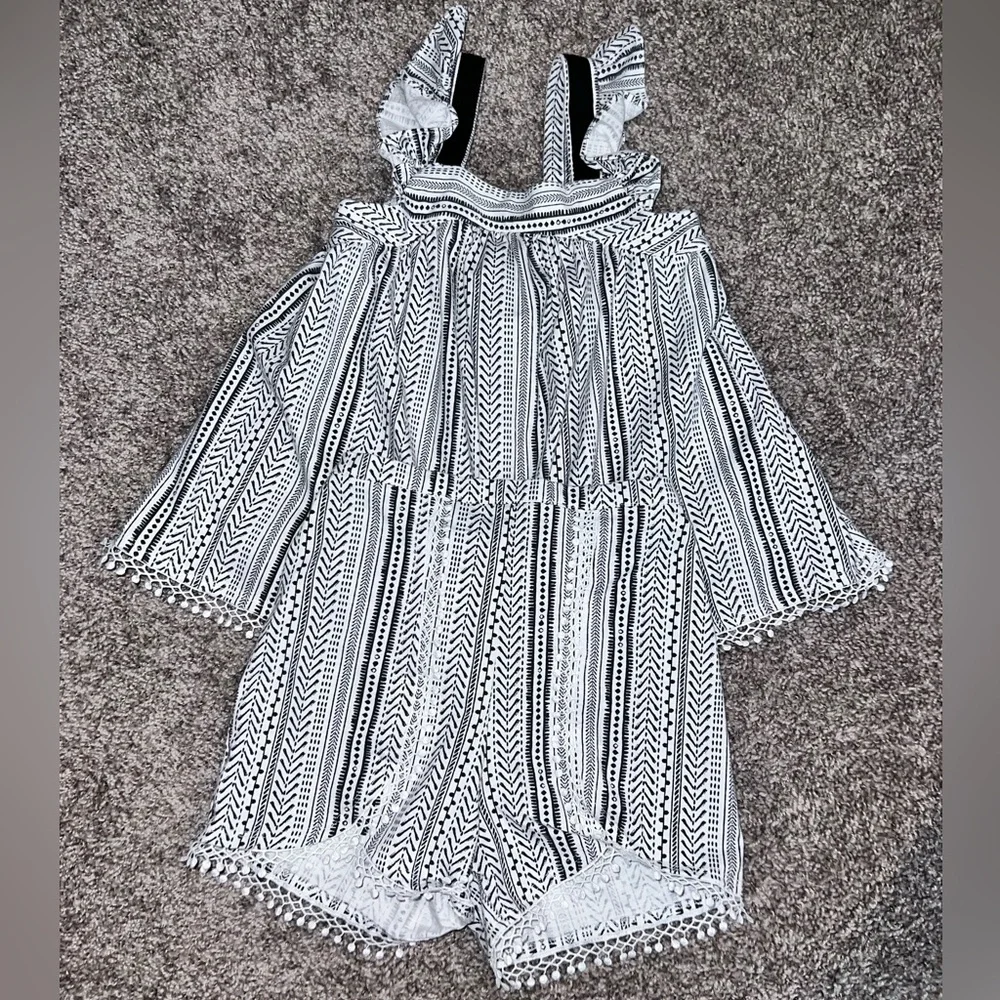 Bonnie Jean size 6 two piece ruffle/tassel outfit black & white - Picture 2 of 7